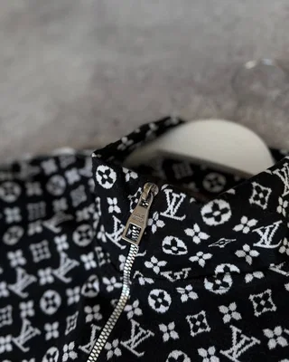 Костюм Louis Vuitton — головне фото товару