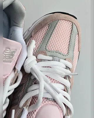 New Balance 530 • Soft Pink Light Gray • — головне фото товару
