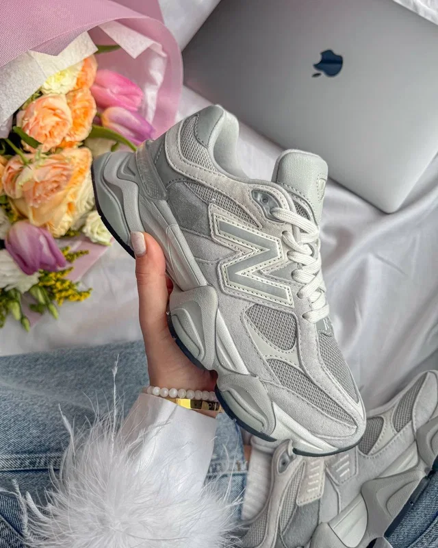 New Balance 9060 Light Grey — головне фото товару