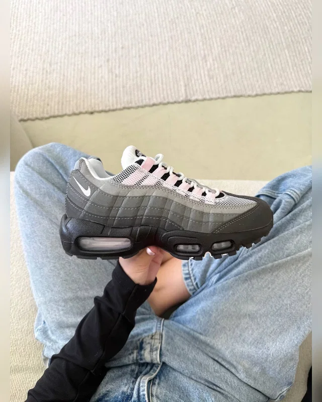 Nike 95 grey pink — головне фото товару