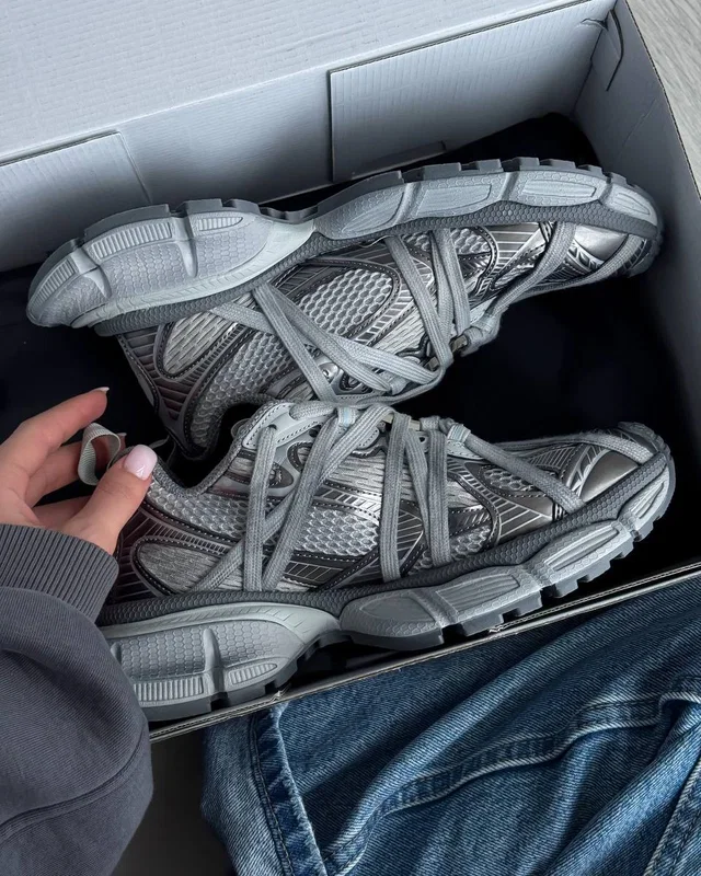 Balenciaga 3XL Extreme Laces Grey Logo — головне фото товару