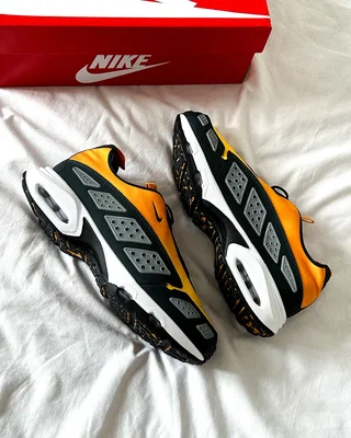 Nike Air Max SNDR 'Canyon Gold Deep Ocean' Gore-Tex — головне фото товару