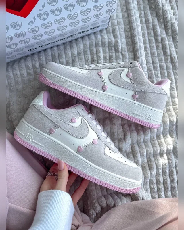 Nike AF Valentine’s — головне фото товару
