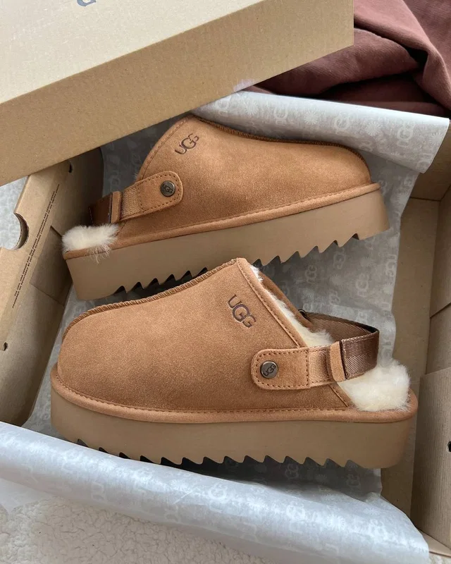 UGG Lanah Clog Platform Chestnut — головне фото товару