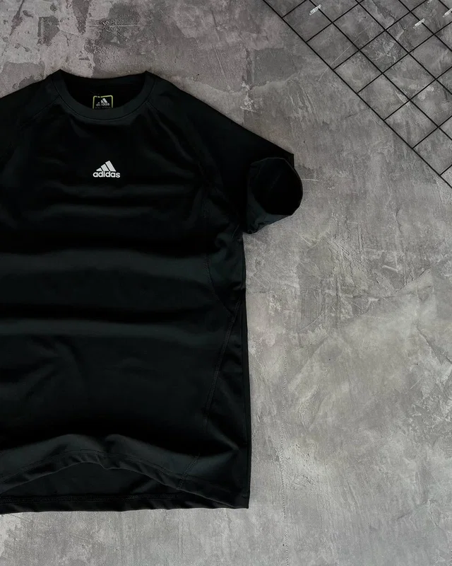 Футболка Adidas — головне фото товару