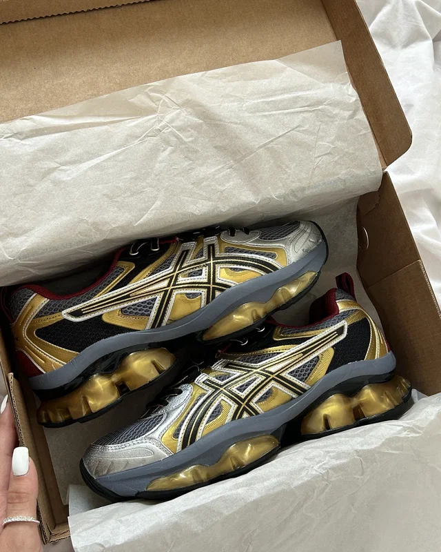 Asics Gel Quantum Kinetic 'Carbon Pure Gold' — головне фото товару