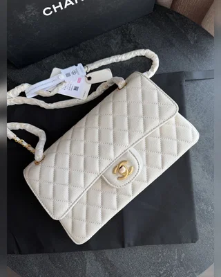 Chanel Classic Milk Gold — головне фото товару