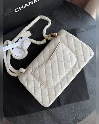 Chanel Classic Milk Gold — головне фото товару