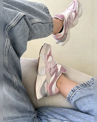 New Balance 9060 pink white — головне фото товару