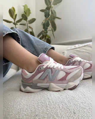 New Balance 9060 pink white — головне фото товару