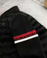 Куртка Tommy Hilfiger — головне фото товару
