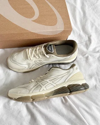 Asics Gel-Quantum 360 VIII 'Cream Pepper' 1203A402-101 — головне фото товару