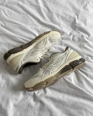 Asics Gel-Quantum 360 VIII 'Cream Pepper' 1203A402-101 — головне фото товару