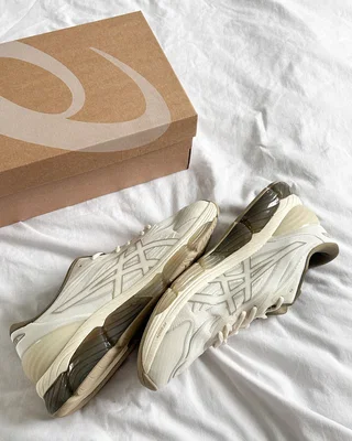 Asics Gel-Quantum 360 VIII 'Cream Pepper' 1203A402-101 — головне фото товару
