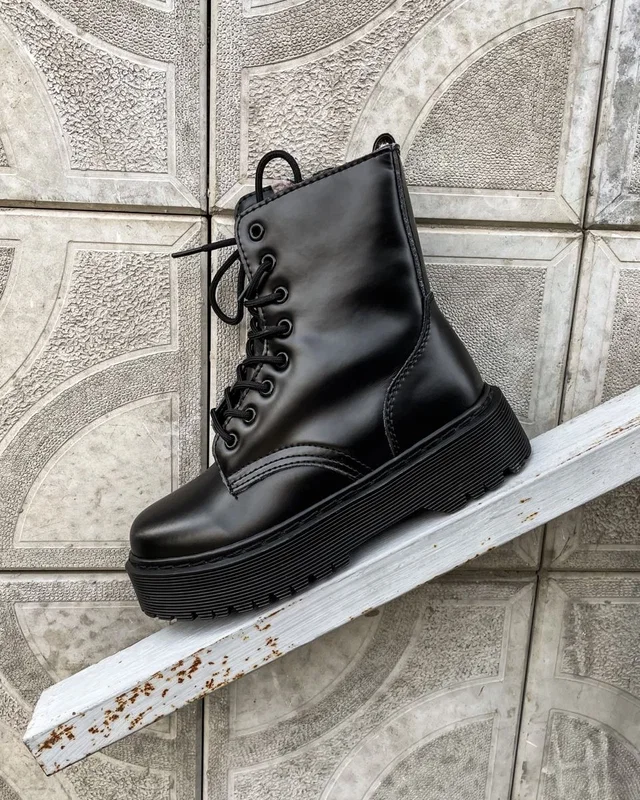 Dr. Martens Jadon Triple Black Fur — головне фото товару