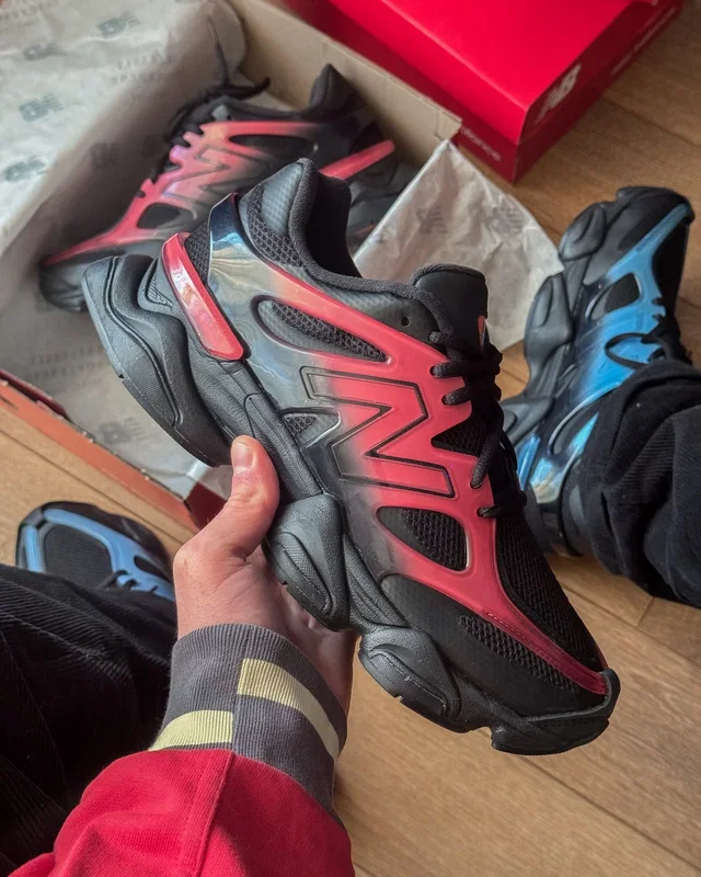 New Balance 9060 Gradient Pack Black Red — головне фото товару