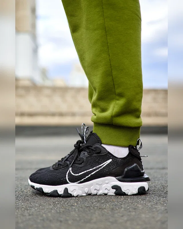 Nike React Vision Black White — головне фото товару