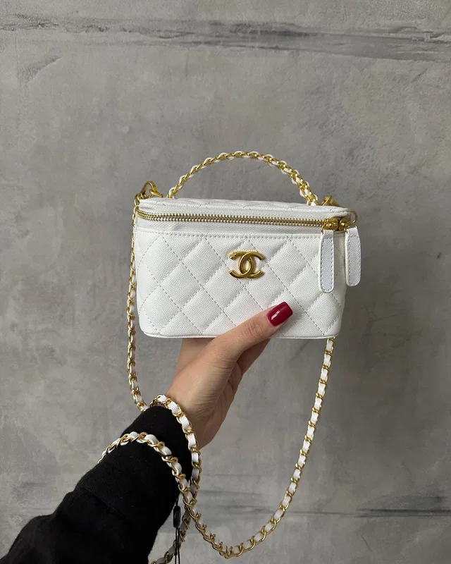 Chanel Classic Lambskin Pearl Crush Vanity Bag White/ Silver [оригінальна коробка] 17 х 11 х 8 (без дзеркала) — головне фото товару