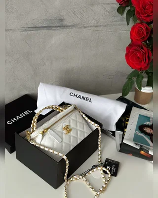 Chanel Classic Lambskin Pearl Crush Vanity Bag White Silver [оригінальна коробка] 17 х 11 х 8 (без дзеркала) — головне фото товару