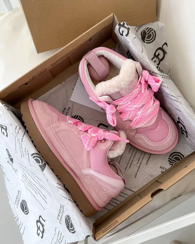 UGG Lowmel Sneaker Pink — головне фото товару