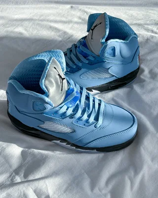 Nike Air Jordan 5 Retro 'UNC University Blue' DV1310-401 — головне фото товару