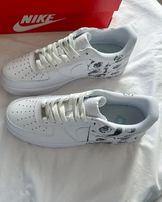 Nike x Supreme x COMME des GARCONS Air Force 1 Low 'Eyes' 923044-100 — головне фото товару