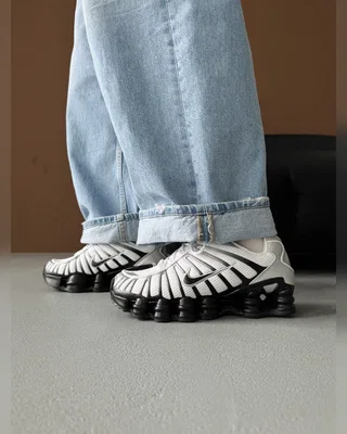 Nike Shox TL Black White — головне фото товару