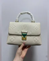 Louis Vuitton Nano Madeleine Cream Monogram 24 х 16 х 7 см — головне фото товару