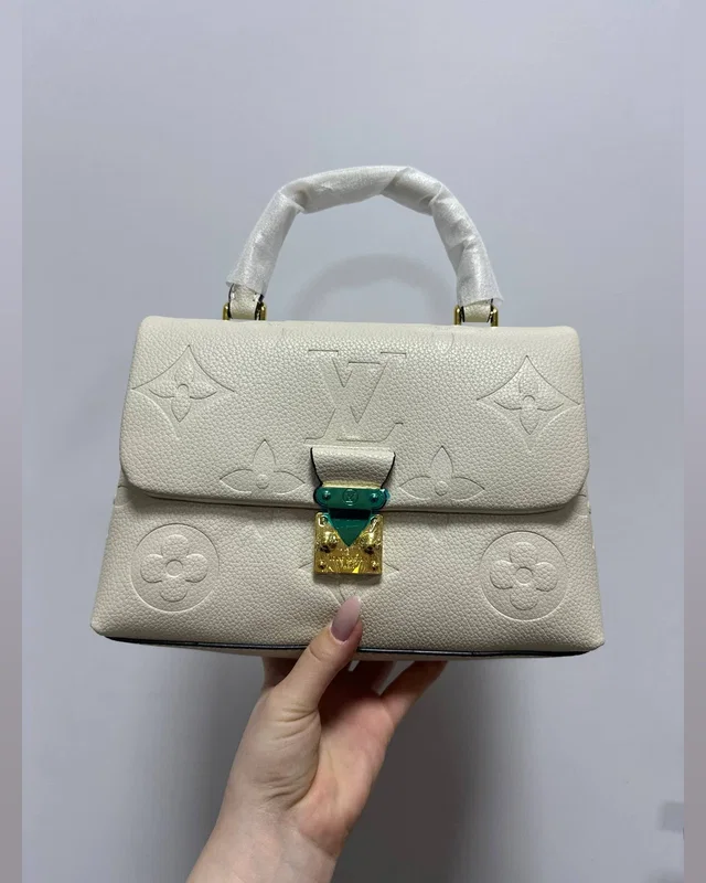 Louis Vuitton Nano Madeleine Cream Monogram 24 х 16 х 7 см — головне фото товару