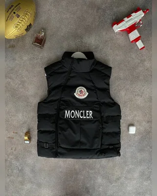Жилет Moncler — головне фото товару