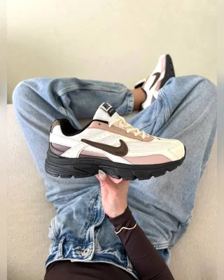 Nike Initiator white black brown — головне фото товару