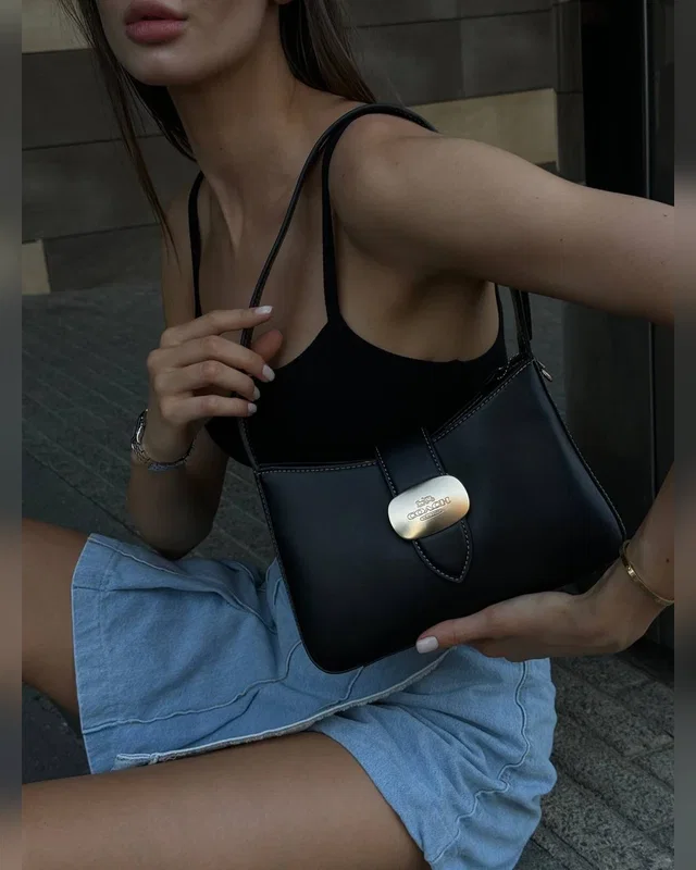 COACH ‎‎‎‎ Coach Eliza Shoulder Bag In Black [крафтова коробка] 25 х 16 х 7 — головне фото товару