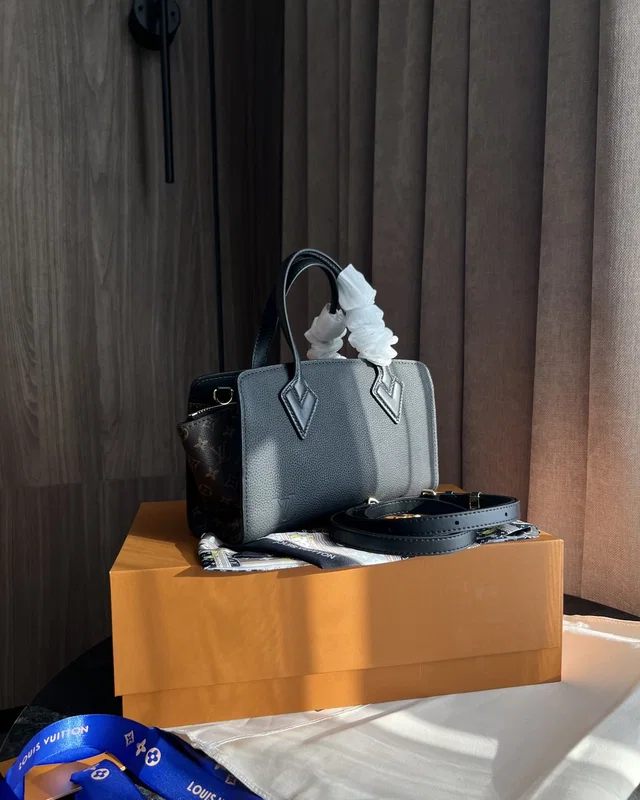 Louis Vuitton Varenne East West Black — головне фото товару