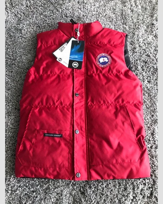 Жилет Canada Goose — головне фото товару