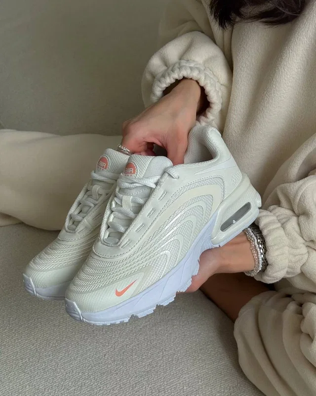 Nike Air Max Fire White — головне фото товару