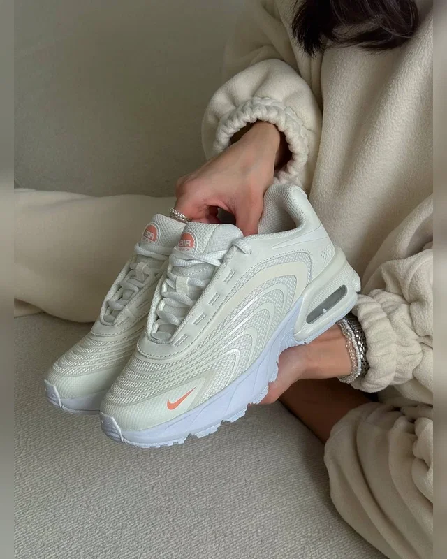 Nike Air Max Fire White — головне фото товару