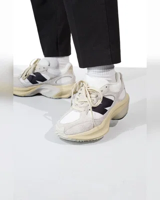 New Balance Warped Runner Beige White — головне фото товару
