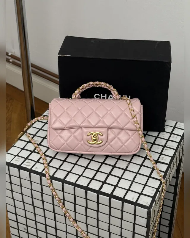 Chanel Mini Rectangular Flap Bag with Top Handle Pink 19 х 10 х 6 см — головне фото товару