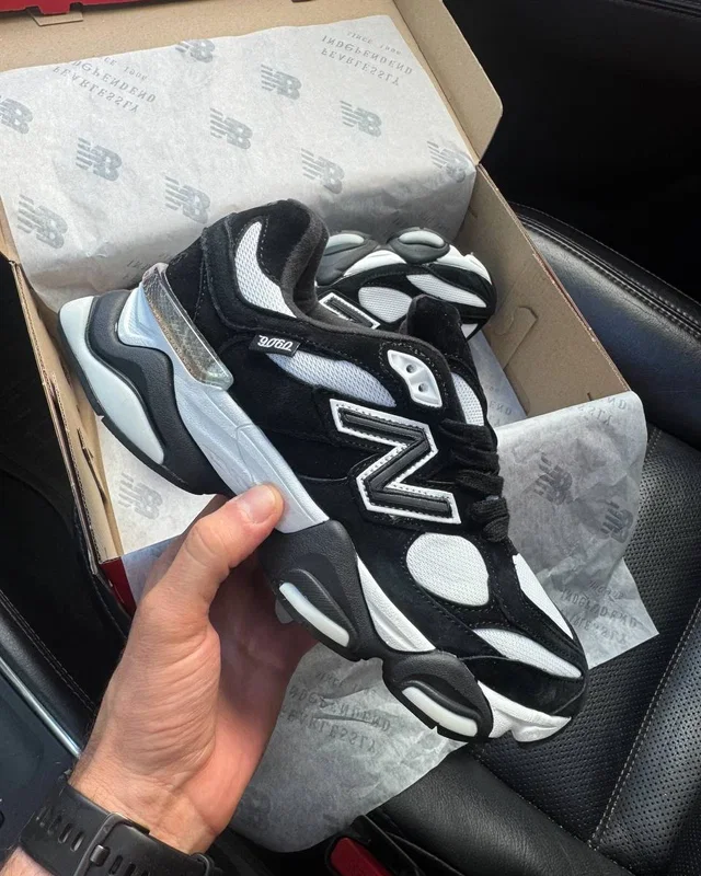 New Balance 9060 Black/White — головне фото товару