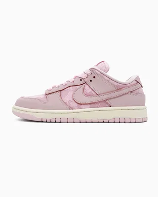 Nike SB Dunk Low WMNS Lace Pack Regal Pink — головне фото товару