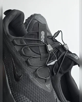 Nike ACG Mountain Fly Low • Black • — головне фото товару