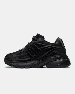 Adidas x Pharrell Adistar Jellyfish 'Triple Black' — головне фото товару