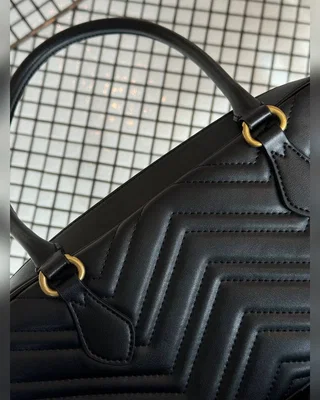 Gucci Marmont Medium Top Handle Bag Black Gold [коробка магніт] 30 х 15 х 7 — головне фото товару