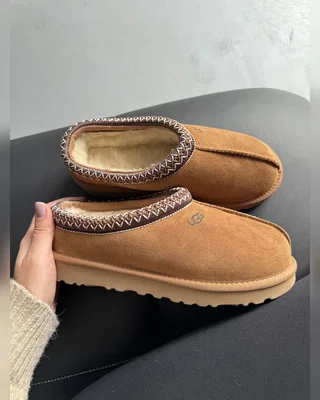 UGG Tasman Chestnut (коричнева вишивка) — головне фото товару