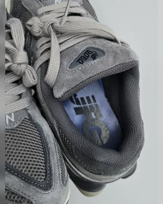 New Balance 9060 • Charcoal Grey • — головне фото товару
