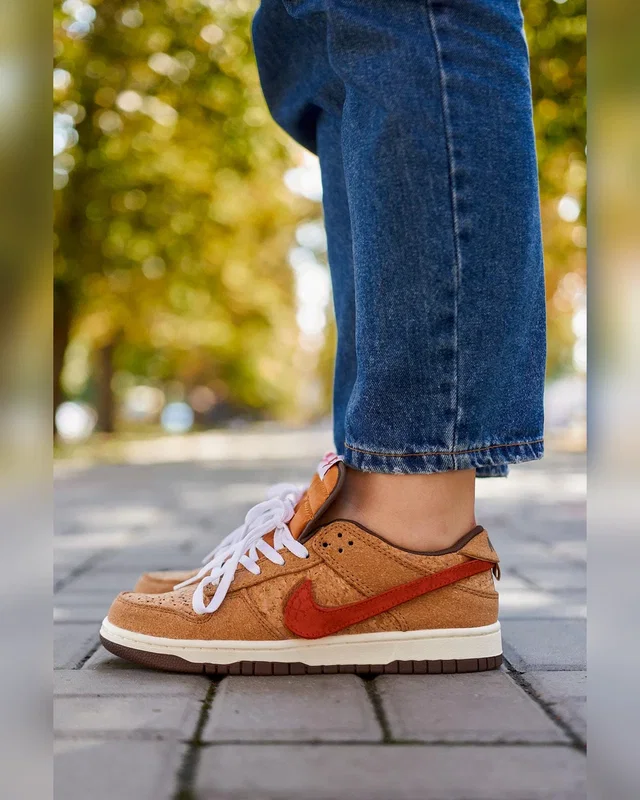 Nike CLOT Nike Dunk Low SP Cork — головне фото товару