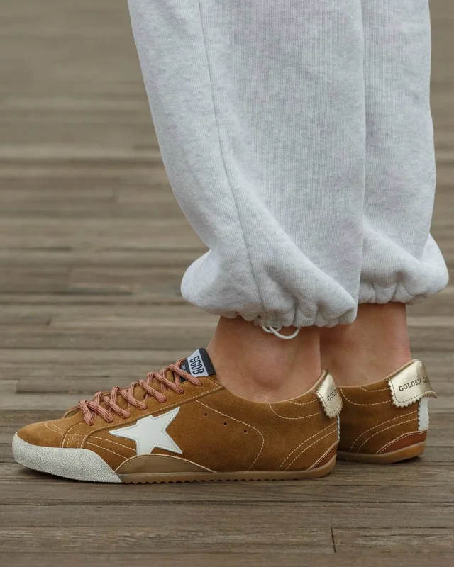 Golden Goose True Star — головне фото товару