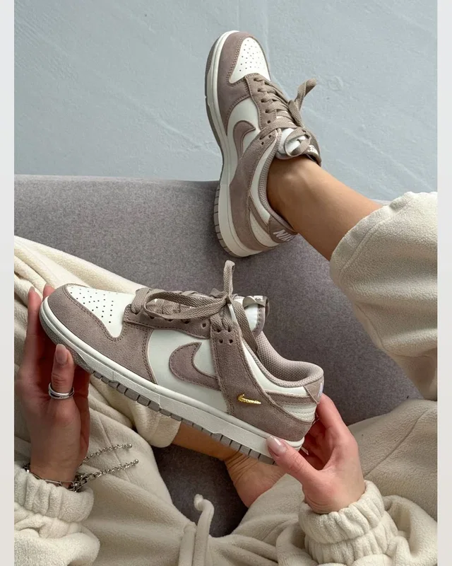 Nike SB Dunk Low Sail Beige — головне фото товару