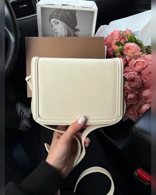 Saint Laurent Solferino Milk Silver Магнітна + Захисна Коробка 19 х 16 х 6 — головне фото товару