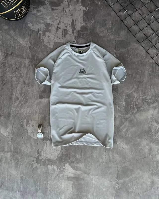 Футболка Under Armour — головне фото товару